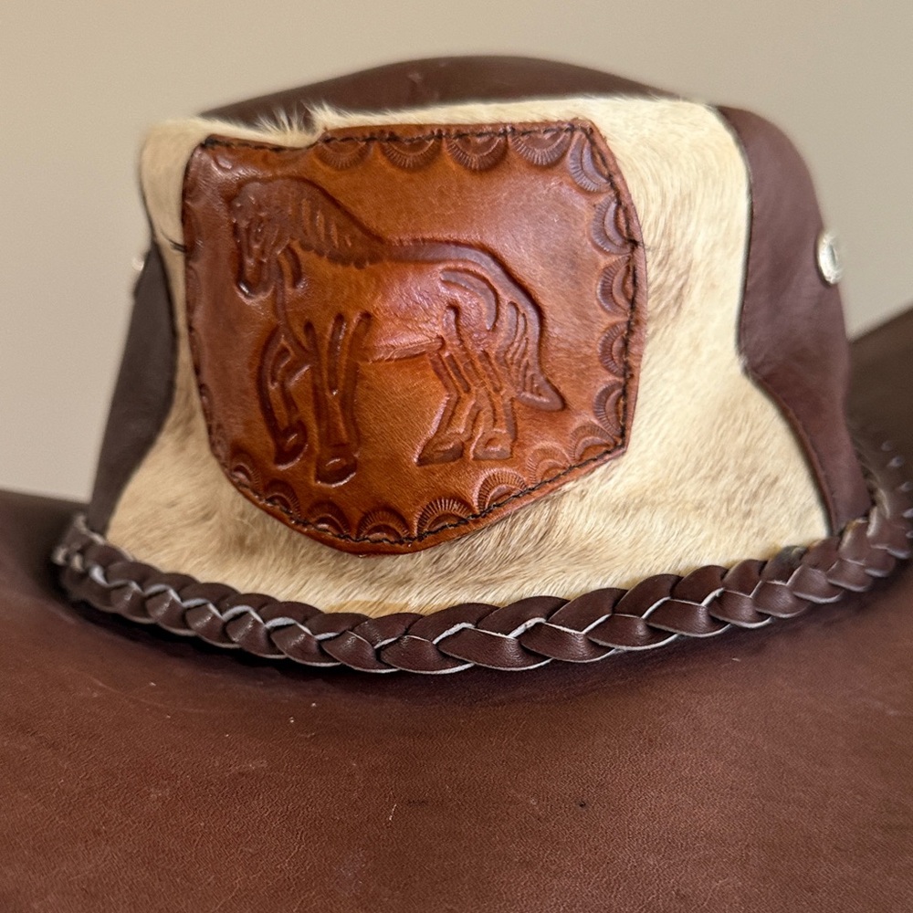 Handmade Western-style Cowboy Hat Crafted From Genuine Brown Cowhide Leather - Picture 2 of 8